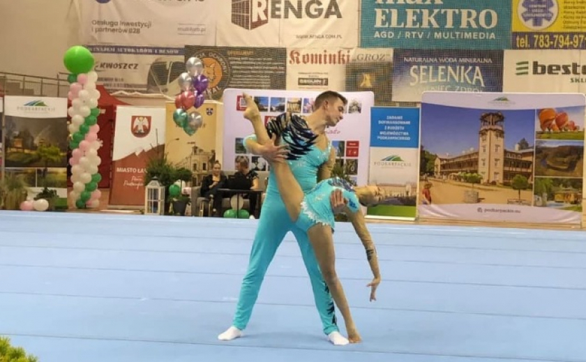 Акробаты из Кривого Рога и Покрова стали призерами турнира в Польше
