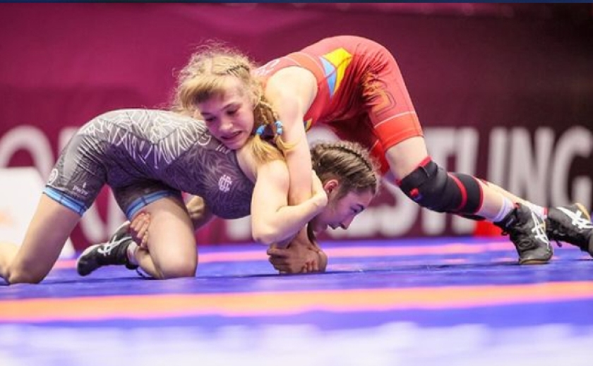 «Золото» и «бронза»: Криворожские спортсменки стали призерами чемпионата Европы по вольной борьбе
