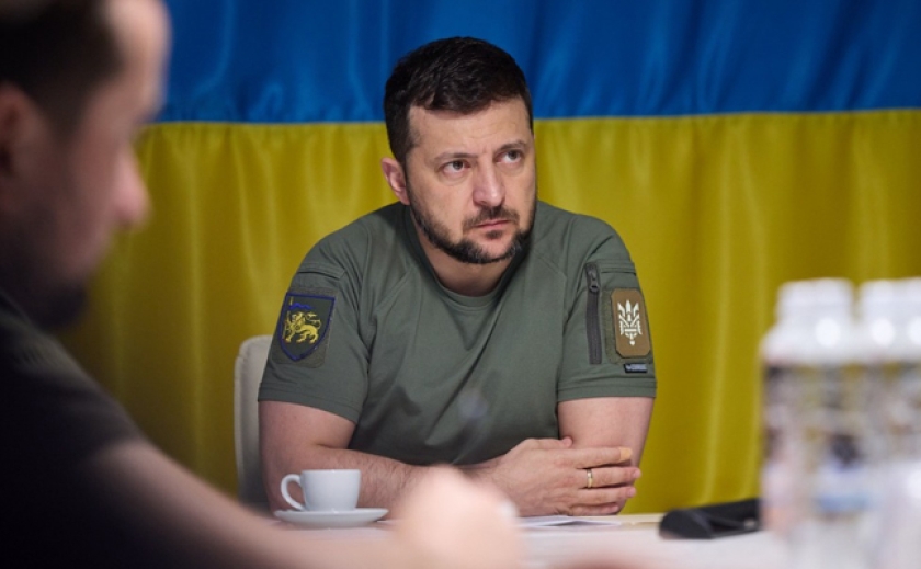 Президент Украины Зеленский провел совещание по оперативной обстановке на территории Криворожского района Днепропетровщины