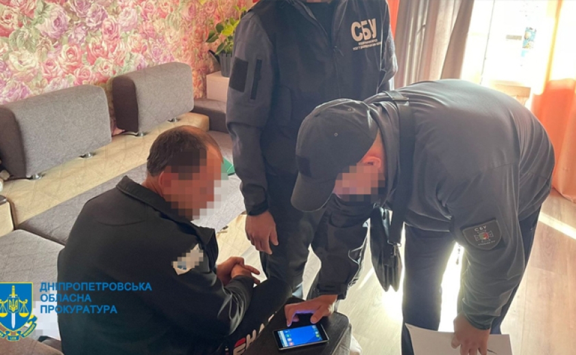 В Кривому Розі та в Тернівці поліціянти викрили ще двох прихильників «руського миру»