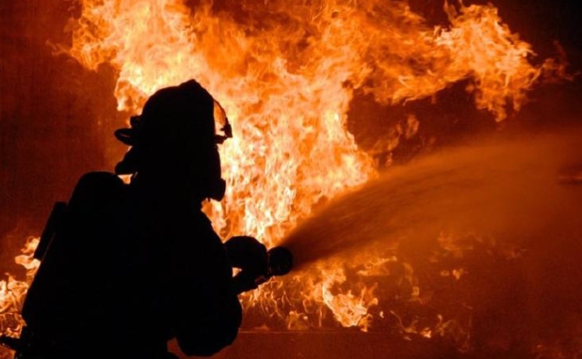 Під час пожежі у Кривому Розі вогнеборці врятували жінку похилого віку