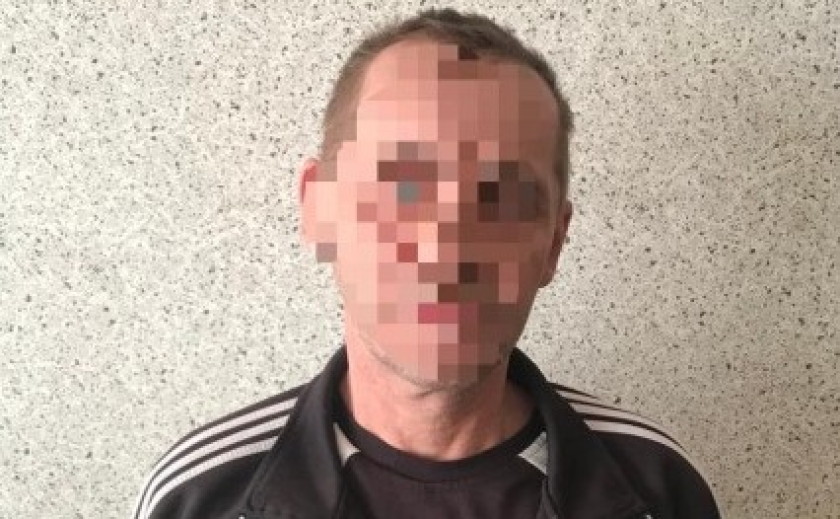 Побив кулаками до смерті: у Кривому Розі поліцейські затримали нападника