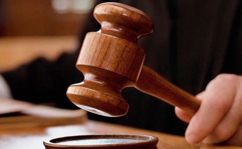 На Дніпропетровщині засуджено до 5 років позбавлення волі заступника голови селищної ради за одержання хабара