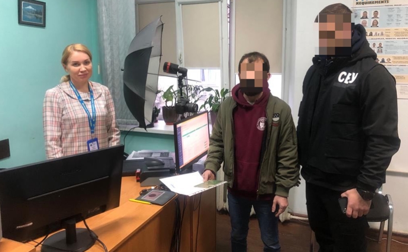 Міграційники Дніпропетровщини виявили громадянина рф, який незаконно оселився у Кривому Розі