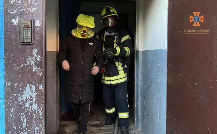 На пожежі у Кривому Розі врятували 6 осіб, 1 жінка загинула