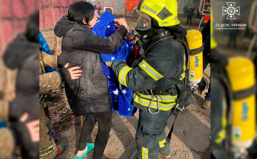 У Кривому Розі під час пожежі надзвичайники врятували 6 осіб, із них 3 дитини