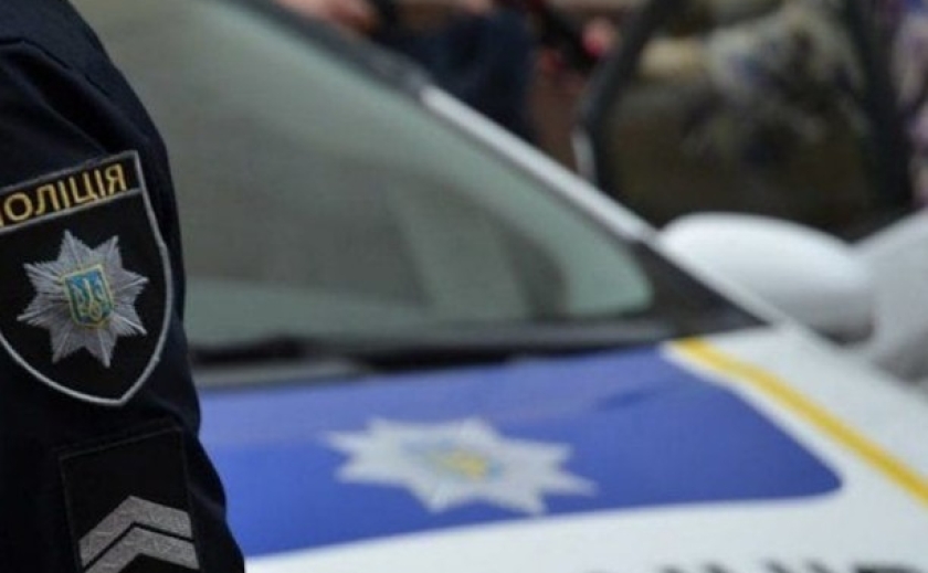 Поліцейські Кам’янського встановлюють можливих свідків нападу на громадського діяча