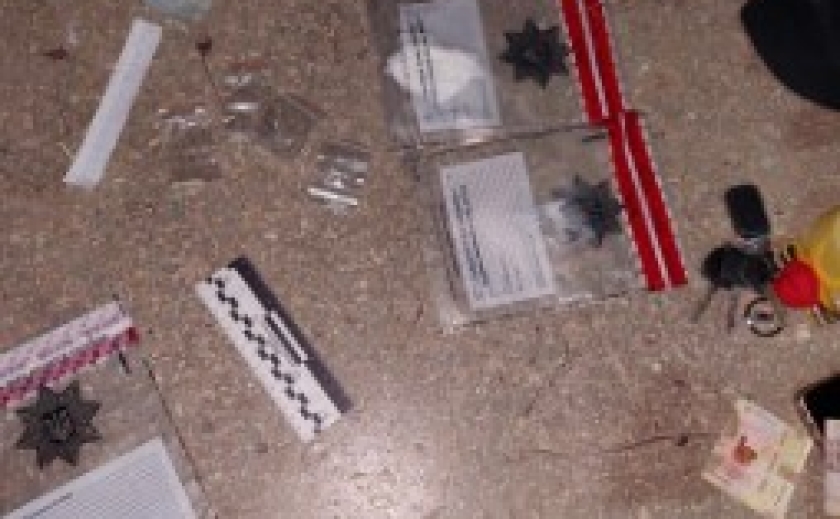 40 пакетів із метамфетаміном: поліцейські Кривого Рогу затримали двох наркозбувачів