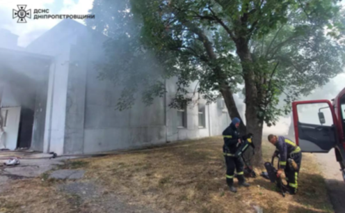 Площа пожежі склала 300 кв.м: надзвичайники Кривого Рогу ліквідували масштабне займання
