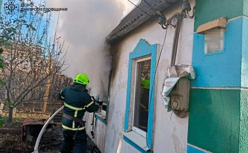 У Кривому Розі на пожежі загинула жінка та постраждав чоловік