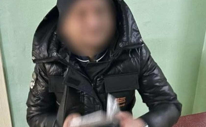 Вирішив «пожартувати» та викликав поліцію на вбивство: у Кривому Розі патрульні притягнули чоловіка до відповідальності Вирішив «пожартувати» та викликав поліцію на вбивство: у Кривому Розі патрульні притягнули чоловіка до відповідальності