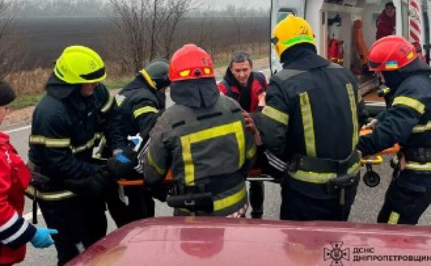 У Криворізькому районі сталася ДТП: травмовано двох чоловіків