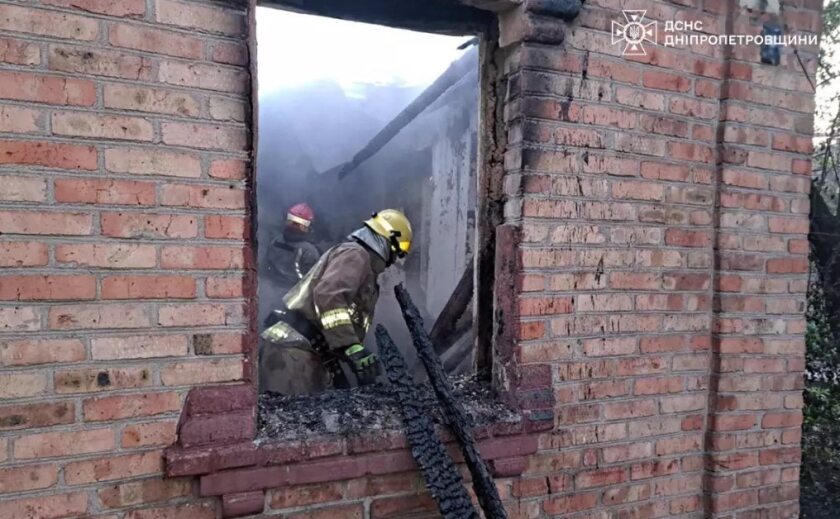 У Кривому Розі: на пожежі виявлено тіло людини