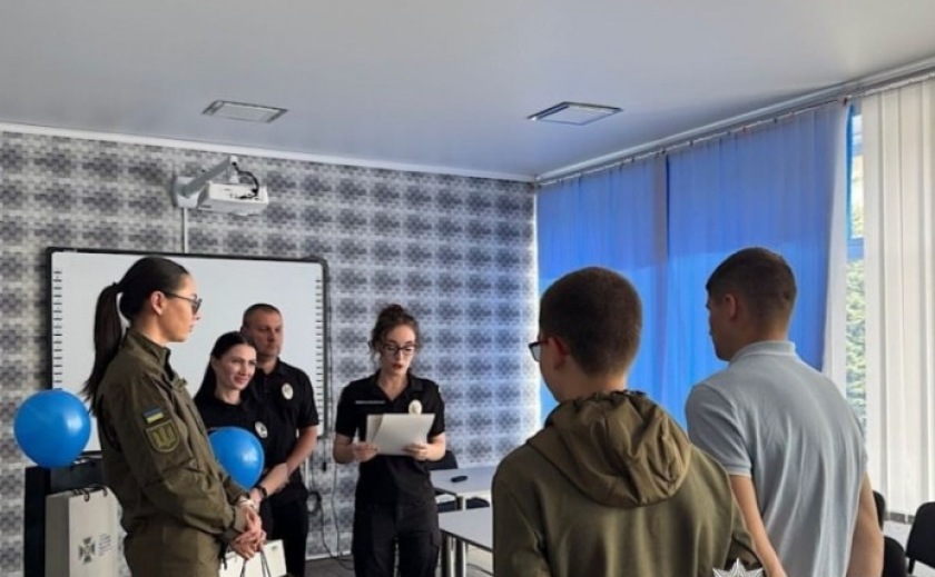 У Кривому Розі поліція та СБУ відзначила підлітків, які повідомили про вербування спецслужбами рф