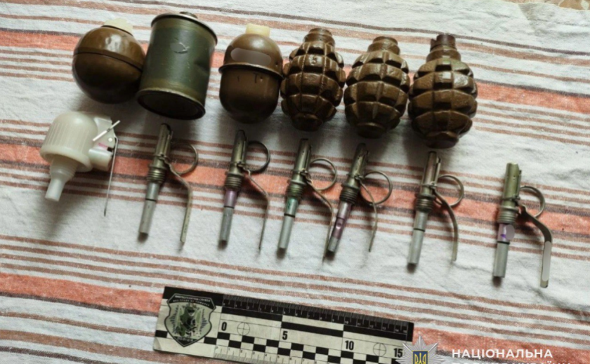 Збував зброю та боєприпаси до неї: суд виніс вирок мешканцю Кривого Рогу