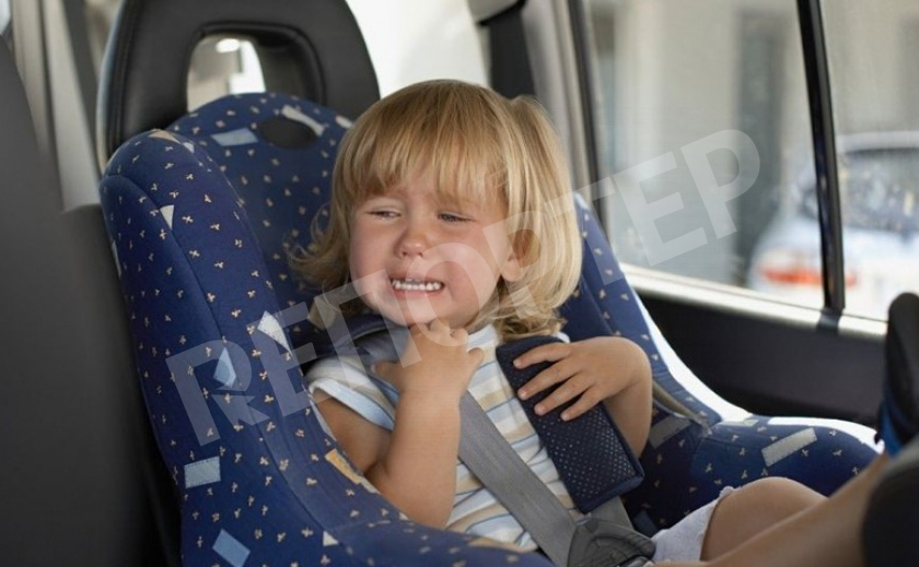 Шопинг или жизнь! В Кривом Роге мамаша заперла ребенка в машине на жаре