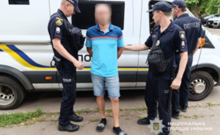 У Кривому Розі судитимуть чоловіка за замах на вбивство двох людей