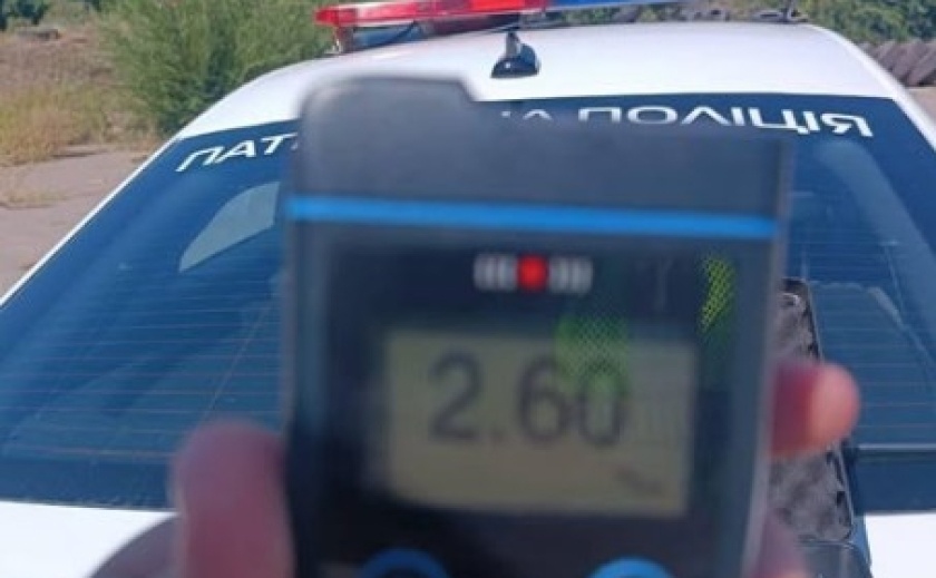 У Кривому Розі патрульні відсторонили нетверезого водія від керування автівкою