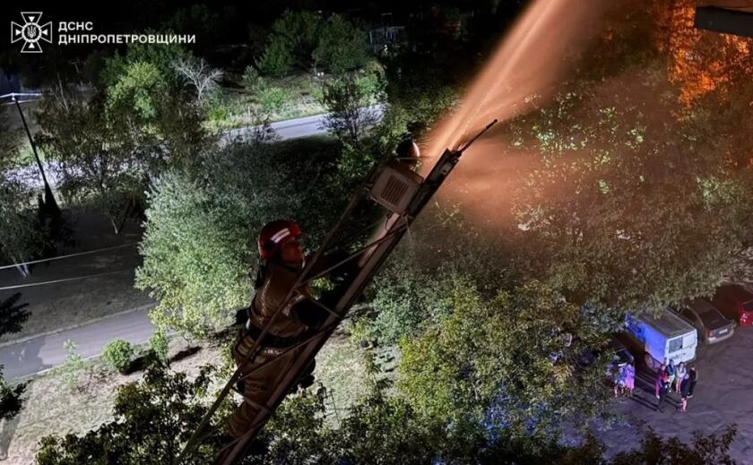 У Кривому Розі ліквідували пожежу в багатоповерховому будинку