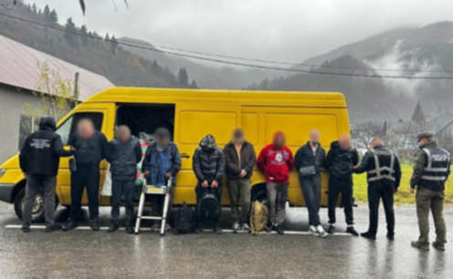 На Закарпатті затримали групу, що переправляла чоловіків до Румунії: серед втікачів житель Кривого Рогу