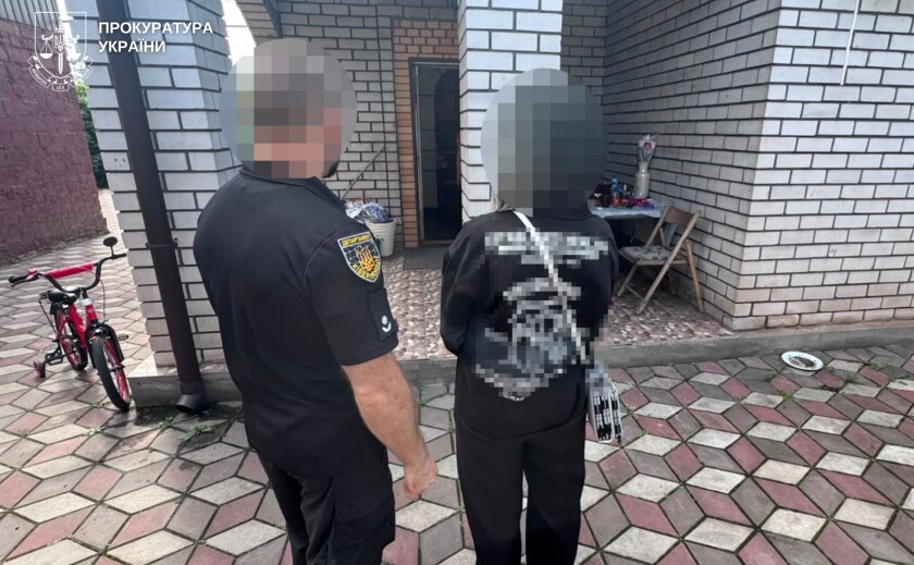 Кривому Розі викрили шахрайок, які виманювали гроші під виглядом соцвиплат і компенсацій за зруйноване житло