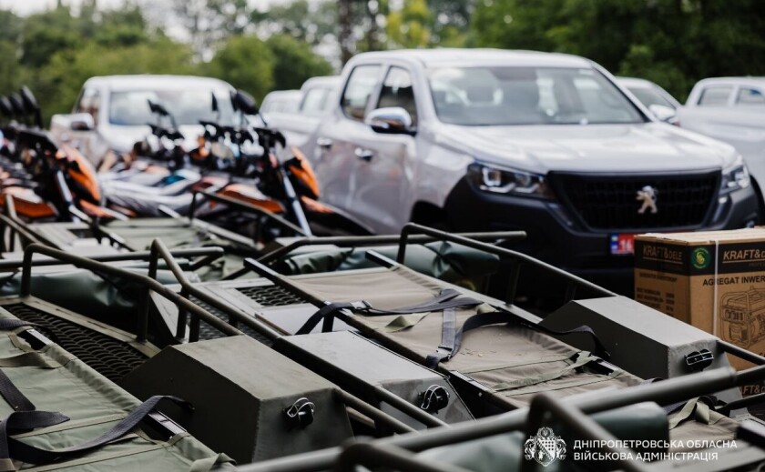 У Кривому Розі 16 військових частин отримали техніку та обладнання на понад 25 млн грн