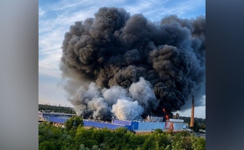 Повторний удар по «Епіцентру» у Кривому Розі: площа пожежі перевищила 16 тисяч квадратних метрів
