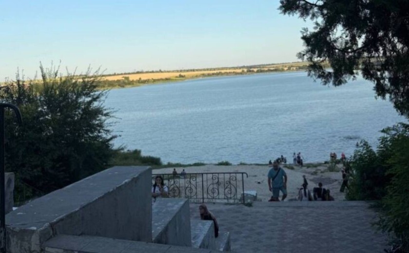 Тіло виявили через три дні: у Кривому Розі під час відпочинку на пляжі потонув 30-річний чоловік